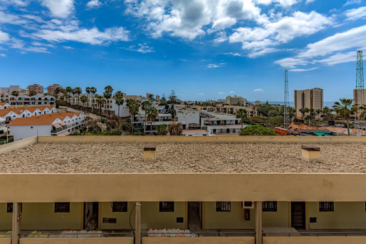 Newly Reformed With Sea View And Pool, Near The Beach, In Playa De Americas Apartment