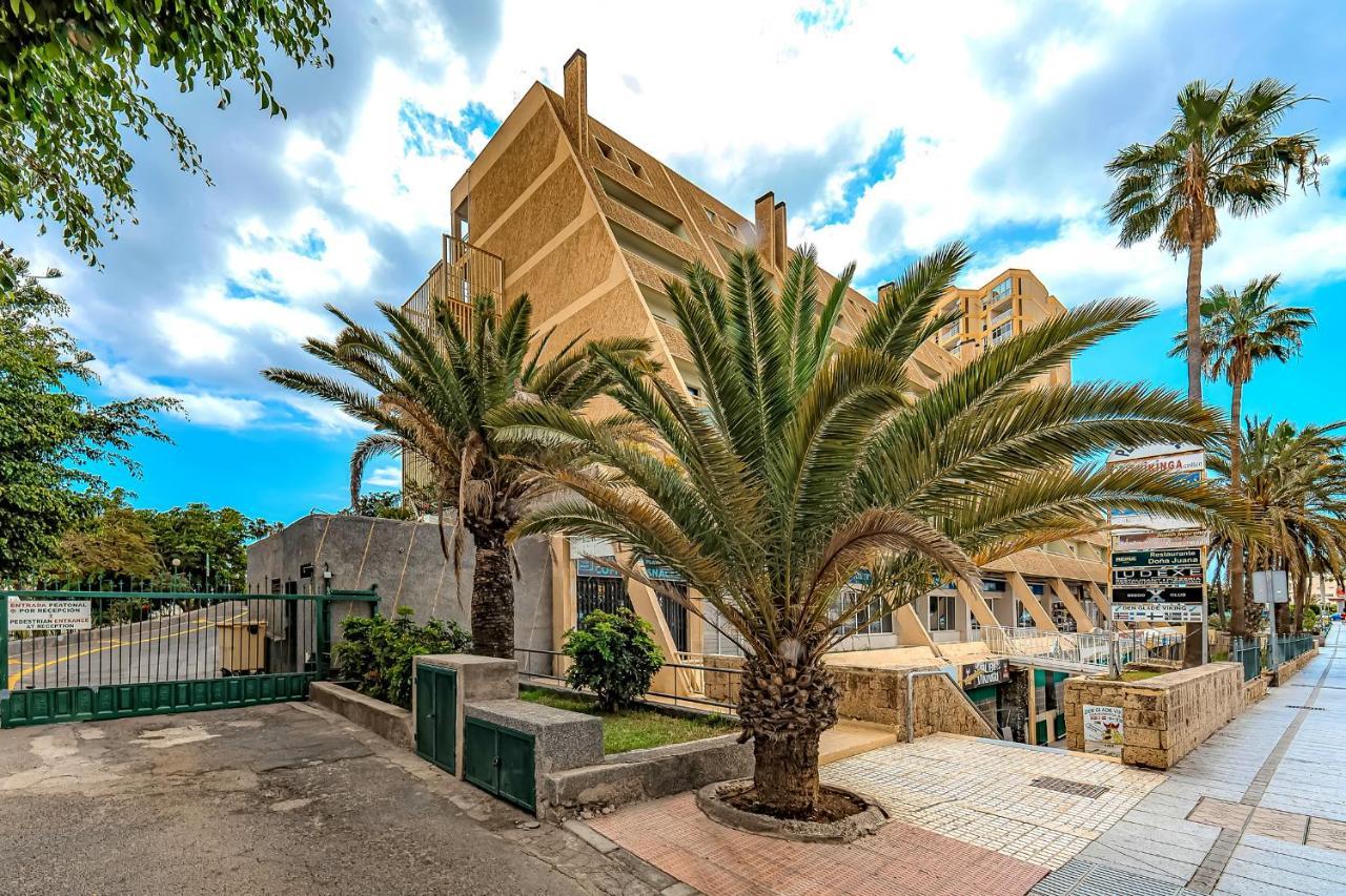 Apartment Newly Reformed With Sea View And Pool, Near The Beach, In Playa De Americas