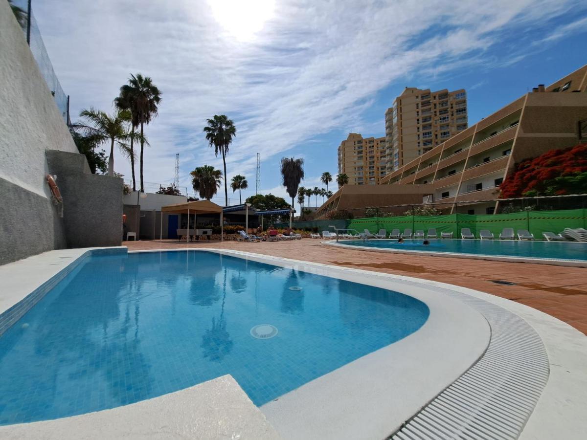 Newly Reformed With Sea View And Pool, Near The Beach, In Playa De Americas