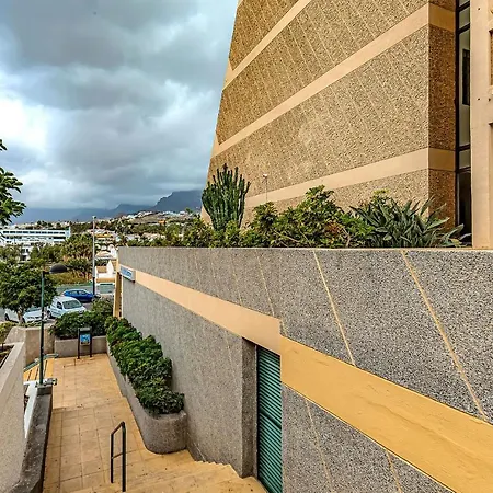 Newly Reformed Apartment With Sea View And Pool, Near The Beach, In Playa De Las Americas Exterior photo