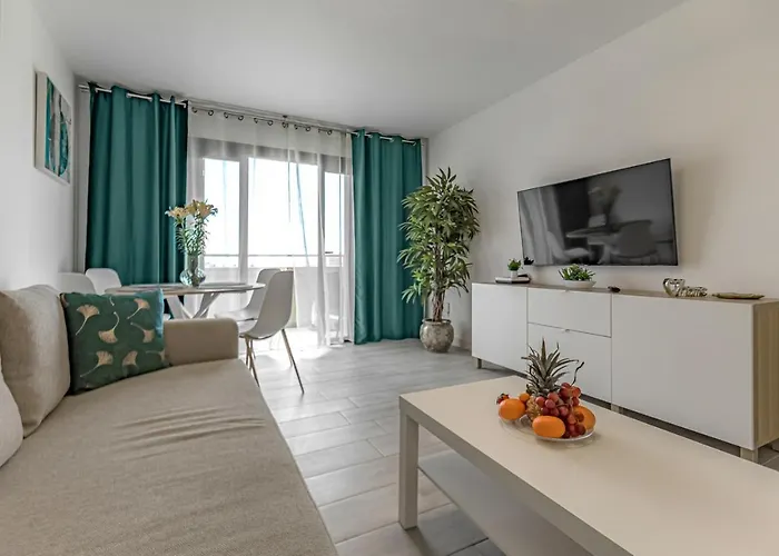 Newly Reformed Apartment With Sea View And Pool, Near The Beach, In Playa De Las Americas