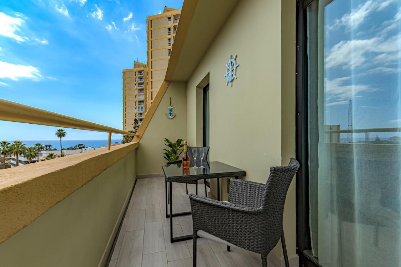 Newly Reformed With Sea View And Pool, Near The Beach, In Playa De Americas